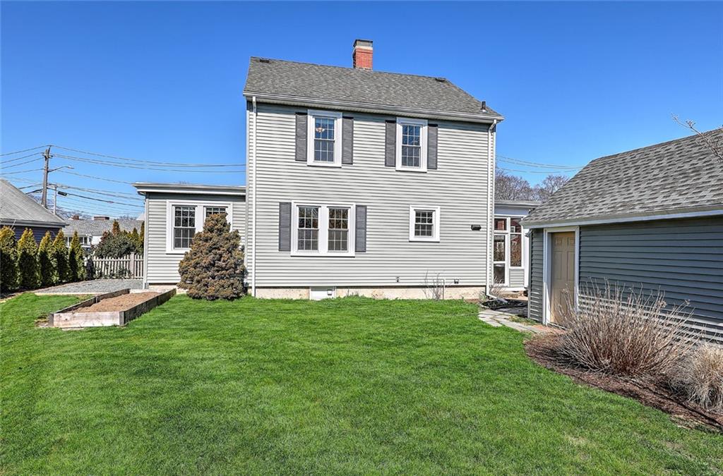 8 Weeden Avenue, East Providence