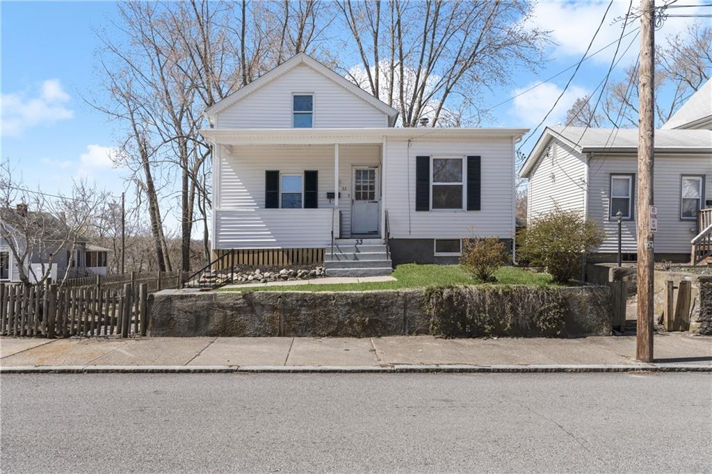 33 Hurley Avenue, Pawtucket