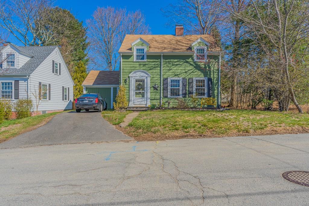 25 Highland Avenue, North Providence