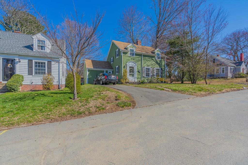 25 Highland Avenue, North Providence