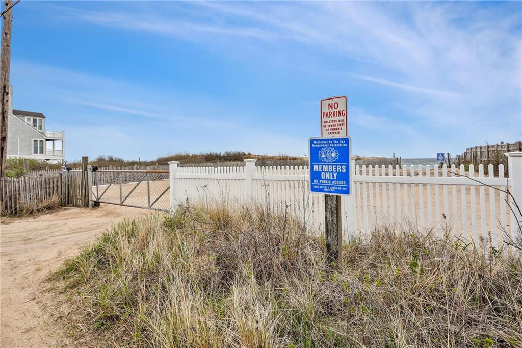 25 Spindrift Drive W, South Kingstown