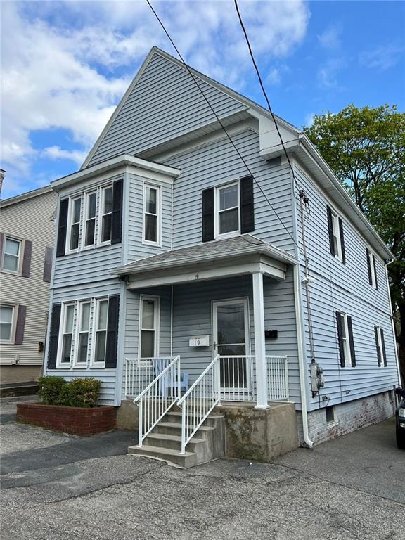 19 Metcalf Avenue, North Providence