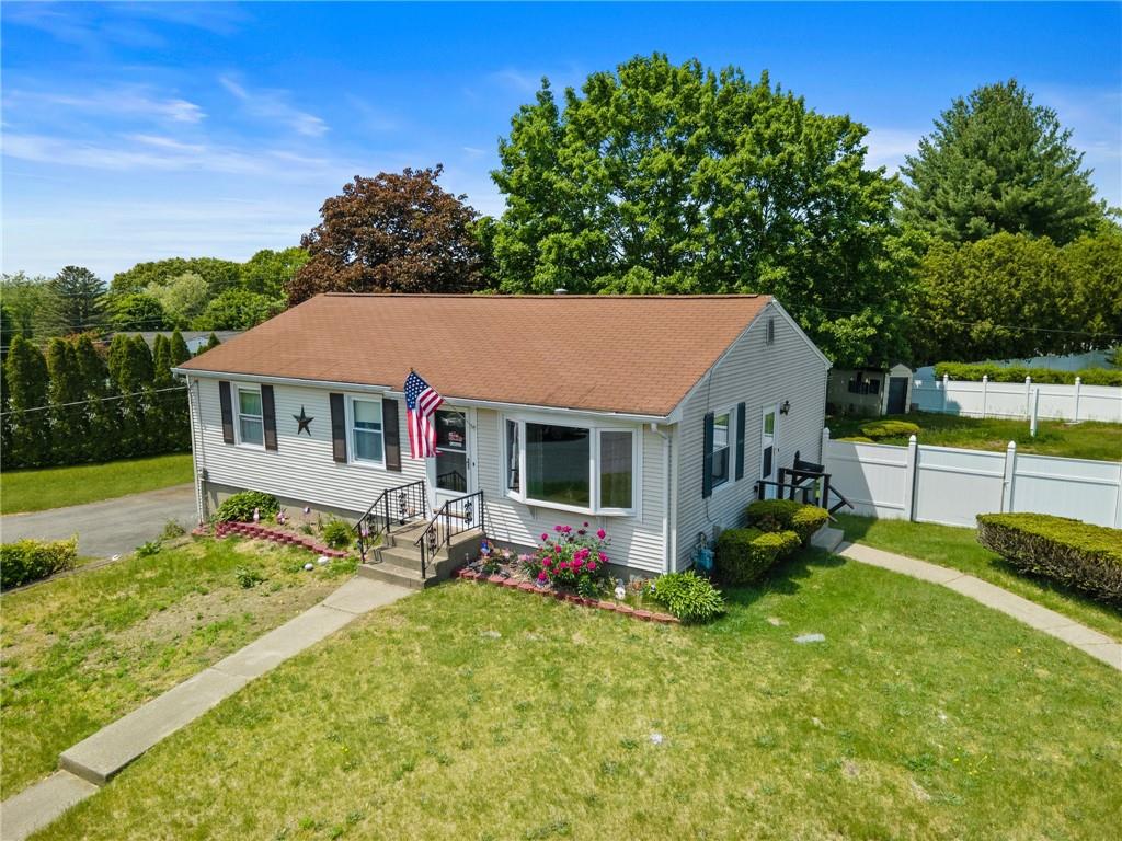 50 Country Road, Woonsocket