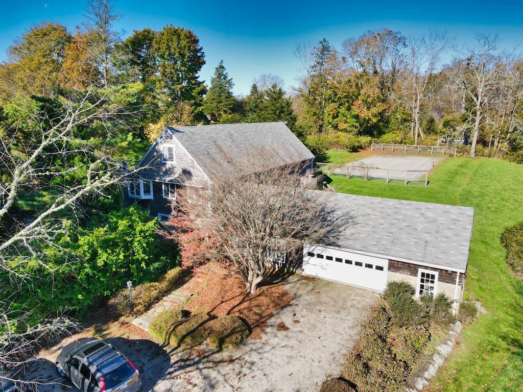 95 Indian Point Road, Tiverton