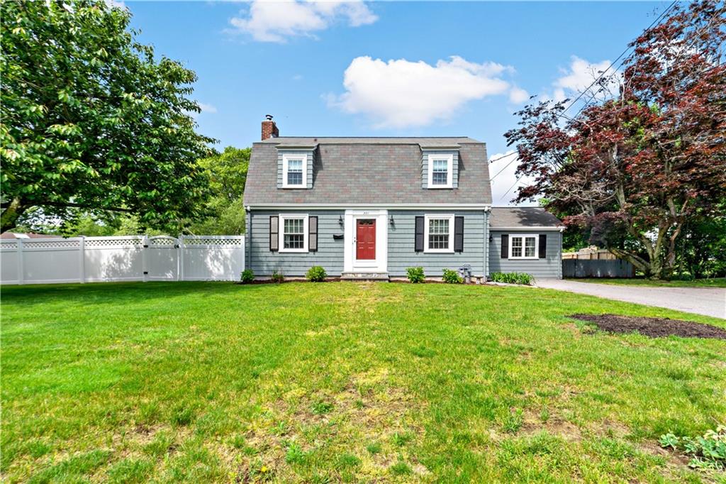 221 Squantum Drive, Warwick