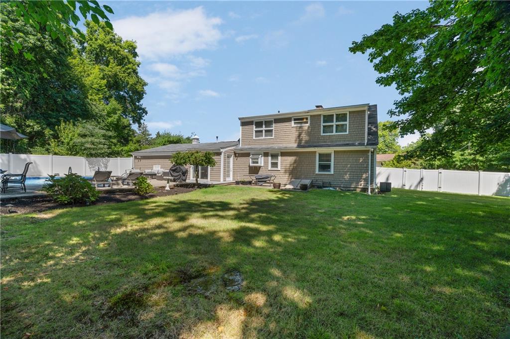 11 Breakneck Hill Road, Lincoln, RI 02865 MLS 1337555 Lila Delman