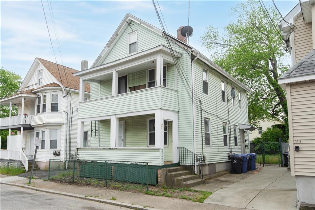 27 Collins Avenue, Pawtucket