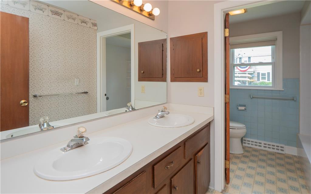 34 Valhalla Drive, Portsmouth, RI 02871 MLS 1339395 Lila Delman