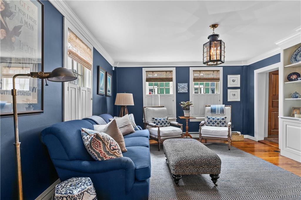 1 Elm Street, Newport