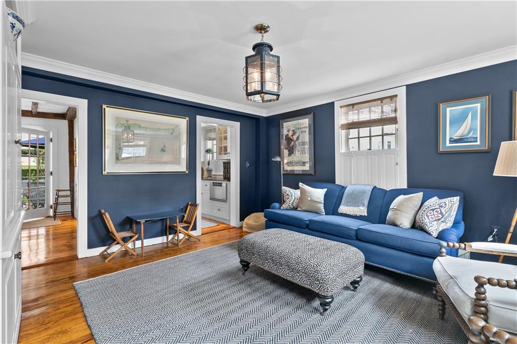 1 Elm Street, Newport