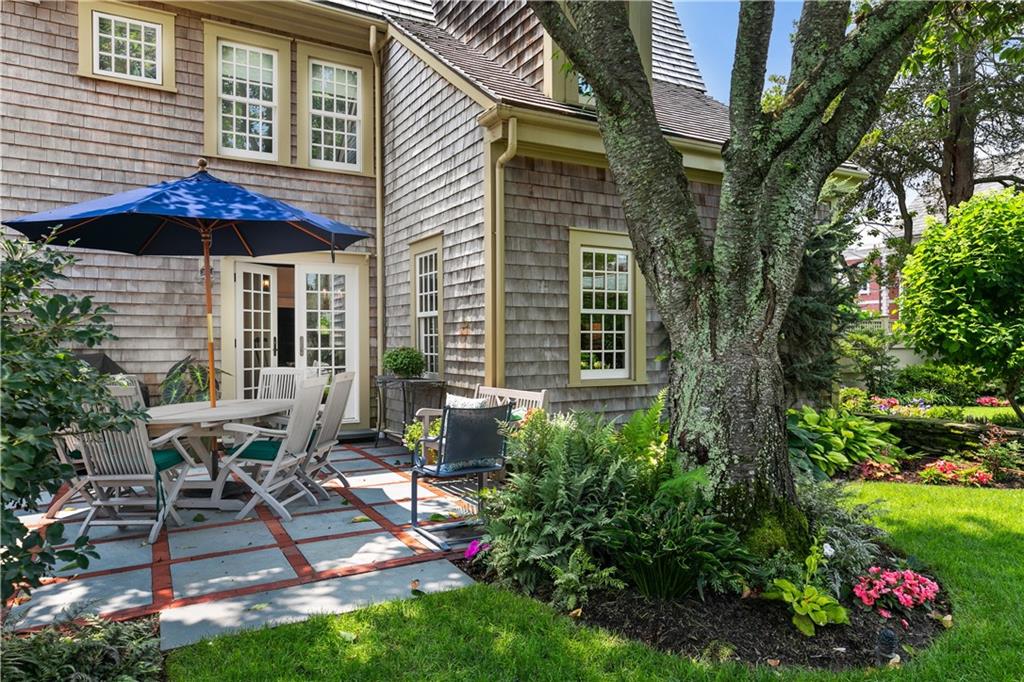 1 Elm Street, Newport