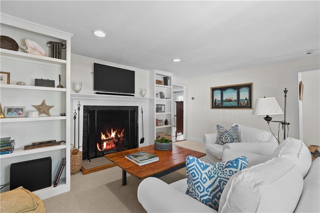 1 Elm Street, Newport