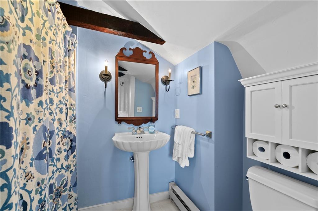 1 Elm Street, Newport