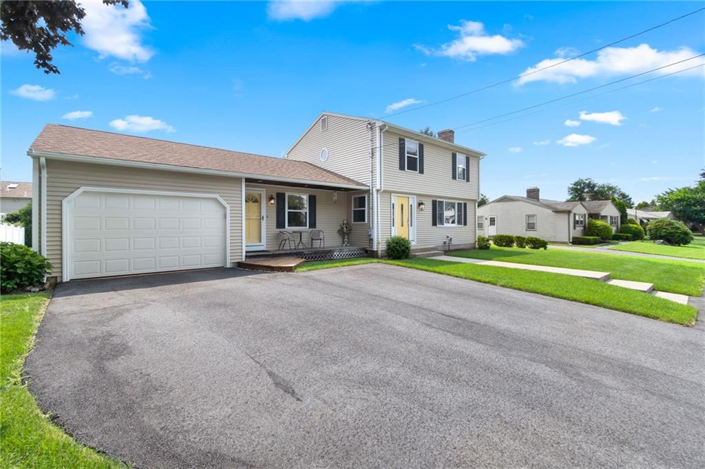 116 Locust Glen Drive, Cranston, RI 02921 MLS 1339847 Lila Delman