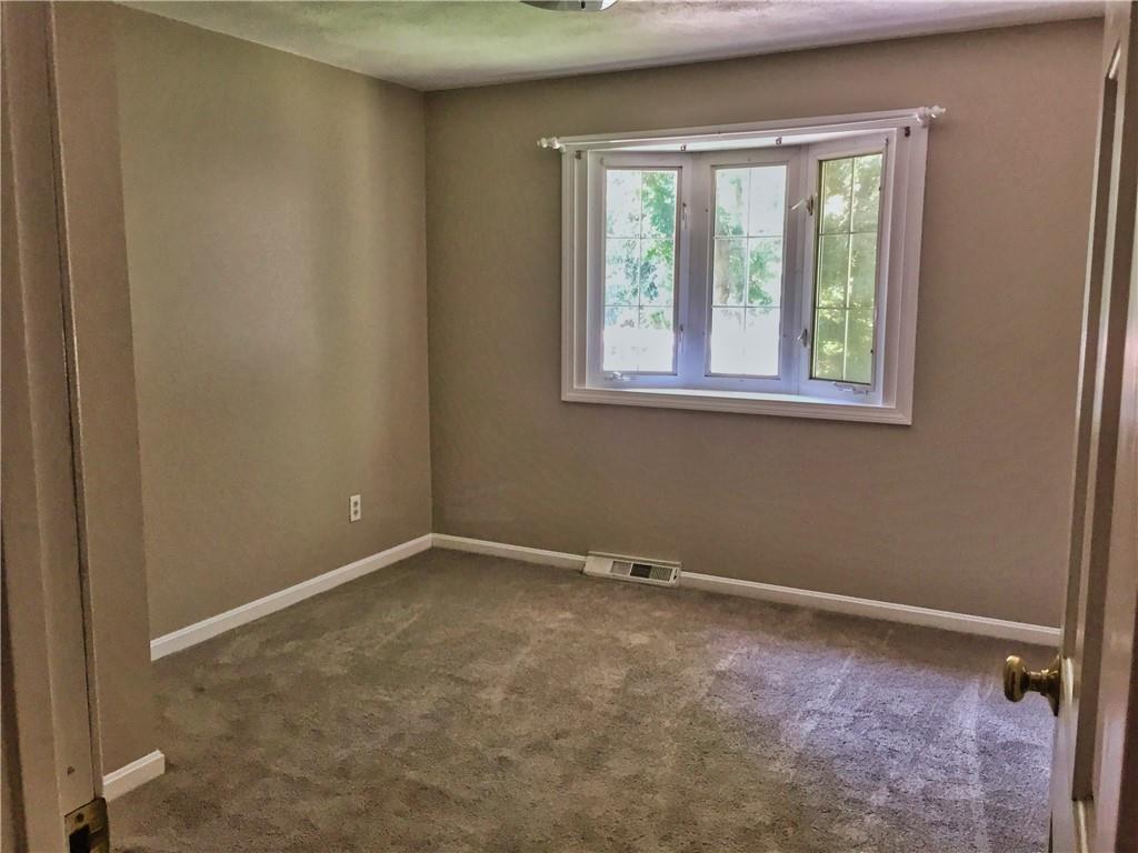 111 Oak Tree Avenue, Warwick