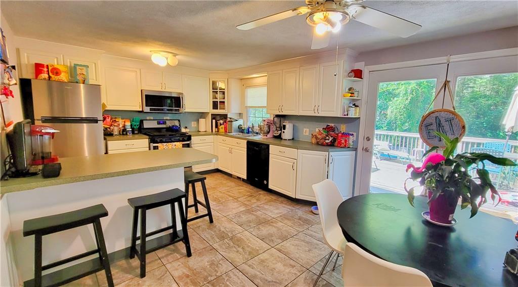 111 Oak Tree Avenue, Warwick