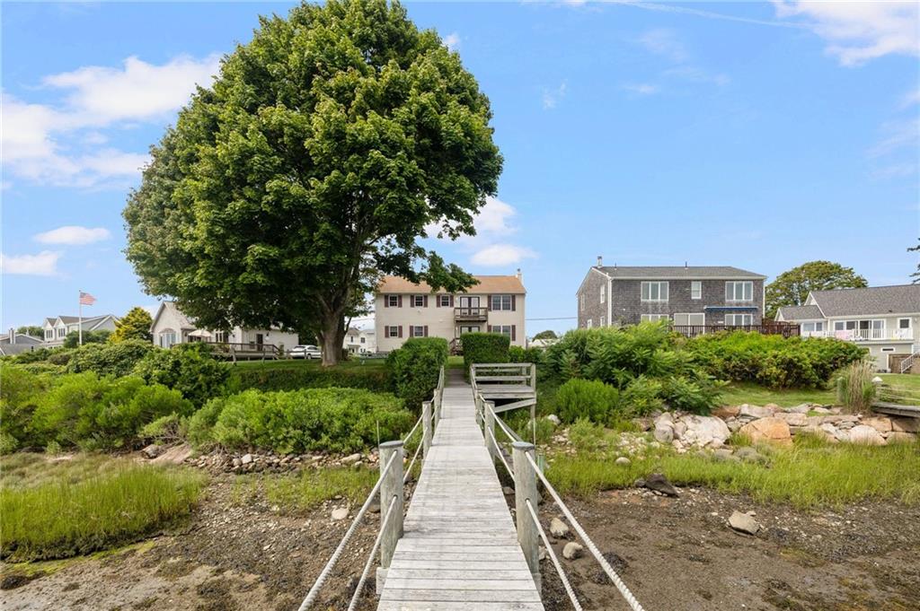 69 East Shore Road, Narragansett