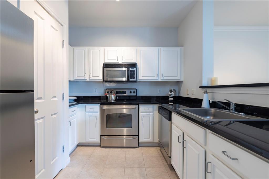 1000 Providence Place, Unit#461 & St423, Providence