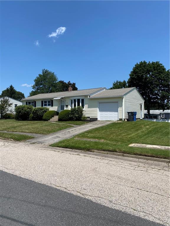 98 Quail Hollow Road, Cranston, RI 02920 MLS 1342380 Lila Delman