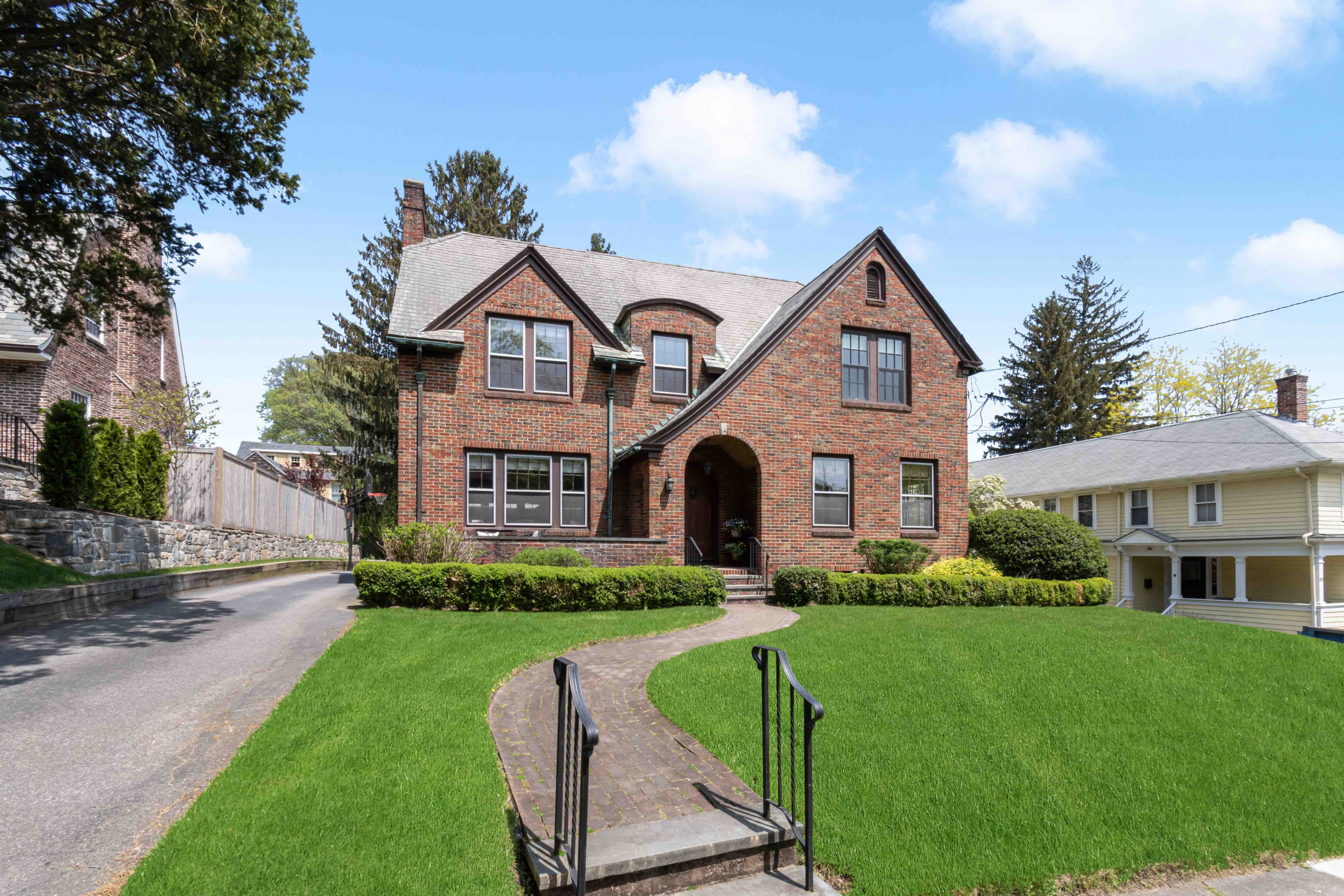 KIRA GREENE OF COMPASS SELLS EAST SIDE TUDOR FOR $1,660,000
