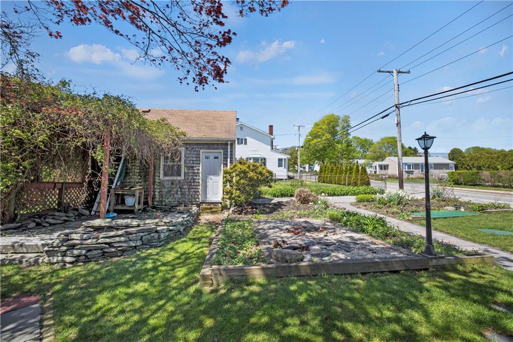 1 Aquidneck Avenue, Portsmouth