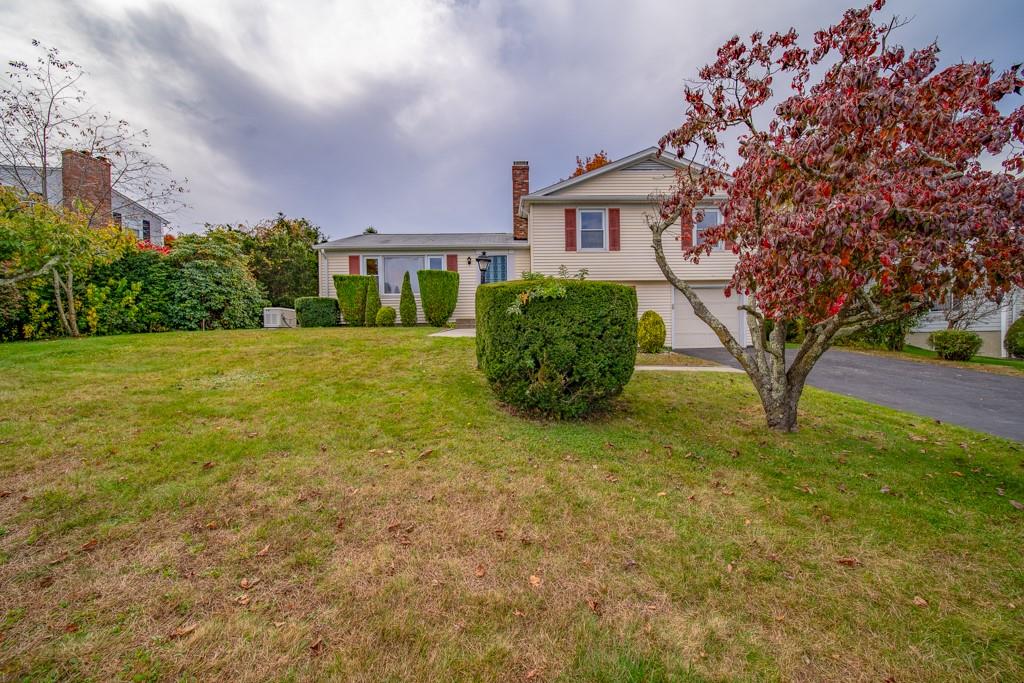 87 Tanglewood Drive, West Warwick, RI 02893 MLS 1346918 Lila Delman