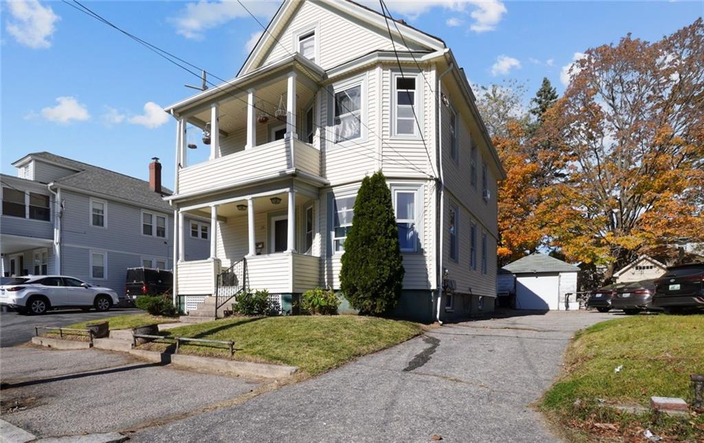 75 Chestnut Avenue, Cranston