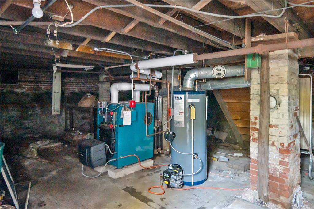 210 W Main Street, North Kingstown