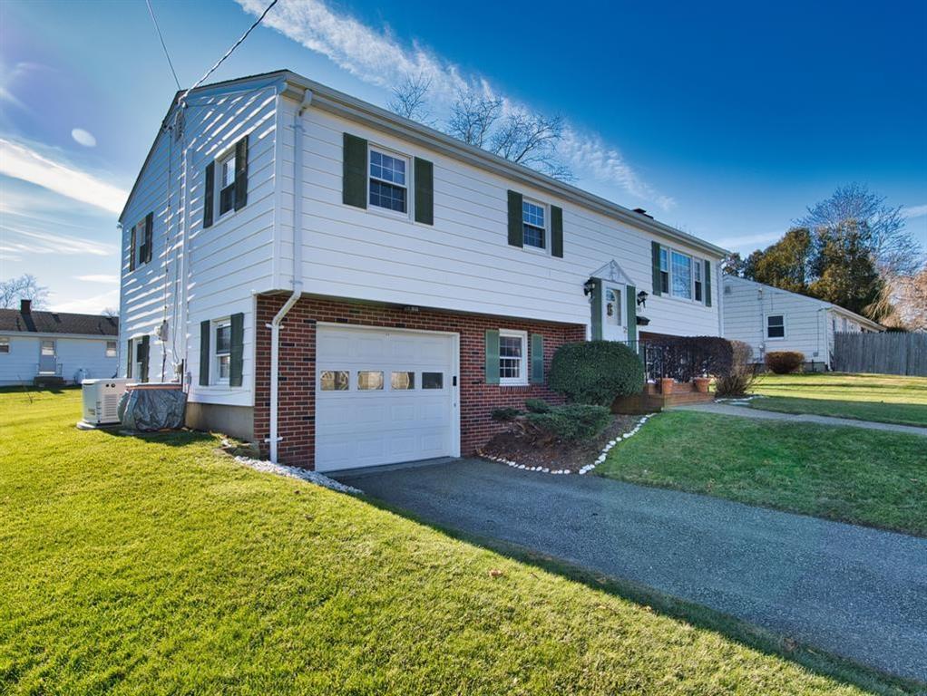 193 Russell Drive, Tiverton