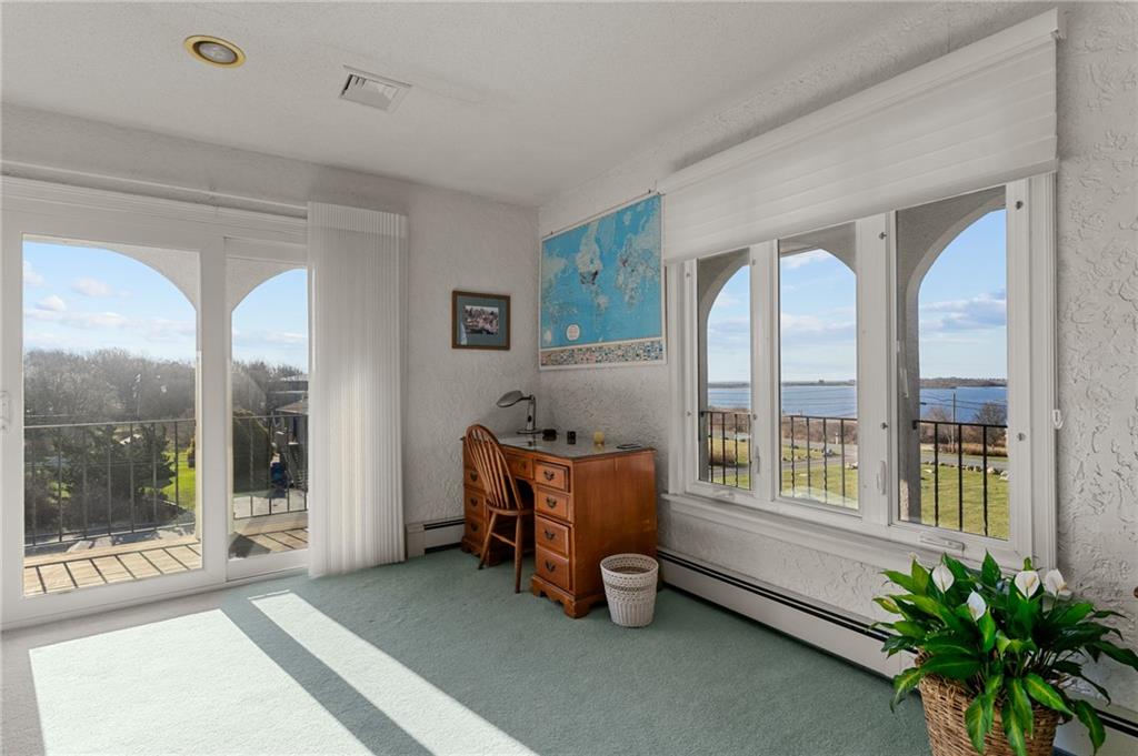 838 Green Hill Beach Road, South Kingstown