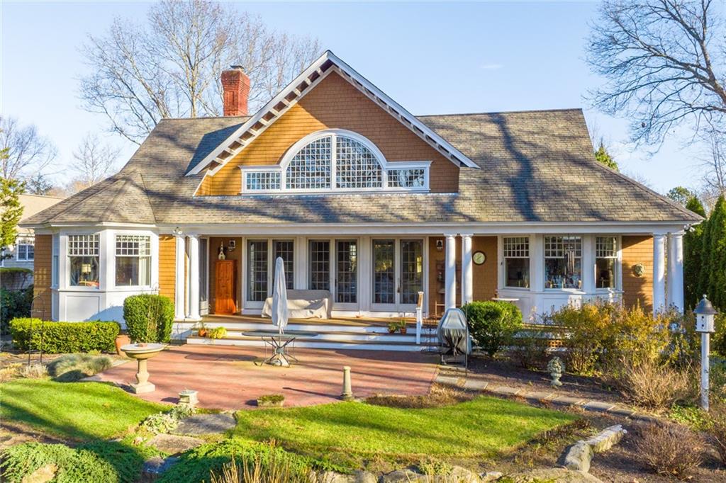 55 Lands End Drive, North Kingstown