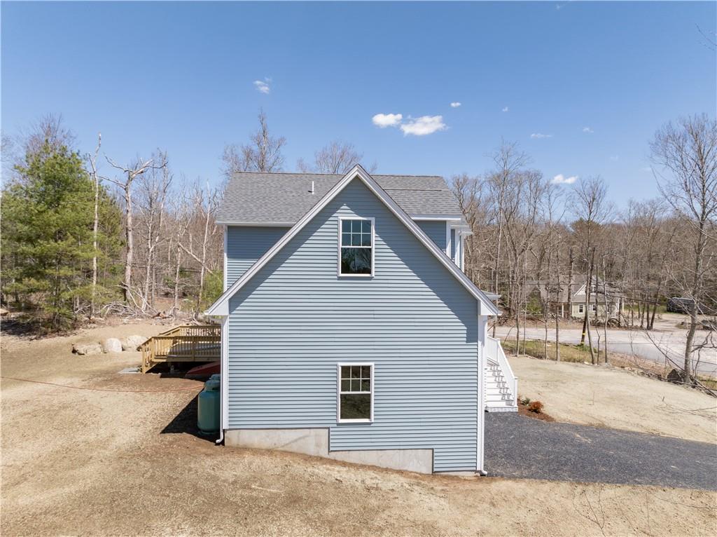 518 Old Mill Road, Charlestown