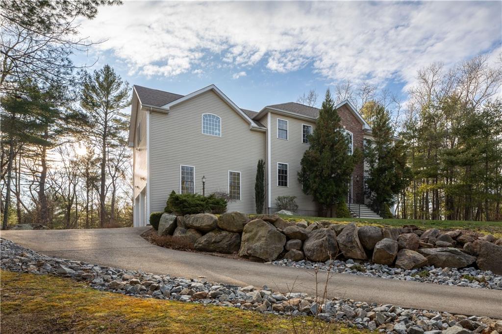 43 Orion View Drive, West Greenwich