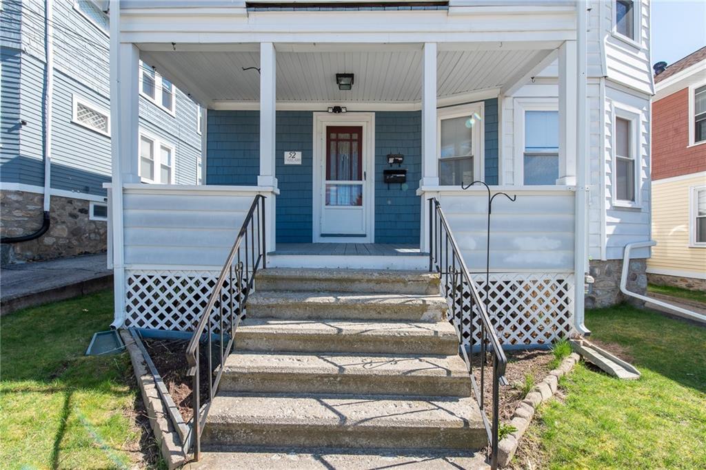 52 Fairlawn Avenue, Woonsocket