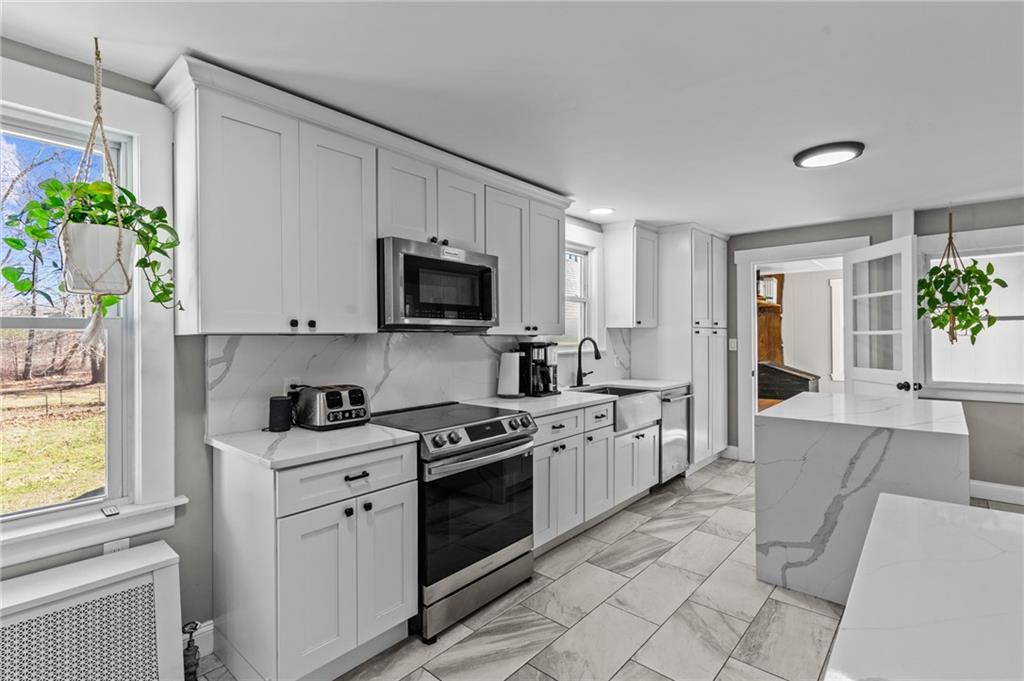 1304 Chopmist Hill Road, Scituate