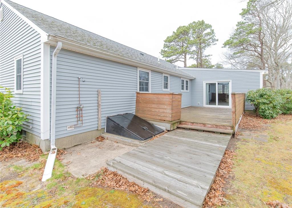 30 Captain Weiler Road, Yarmouth