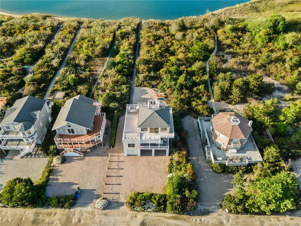 546 East Beach Road, Charlestown