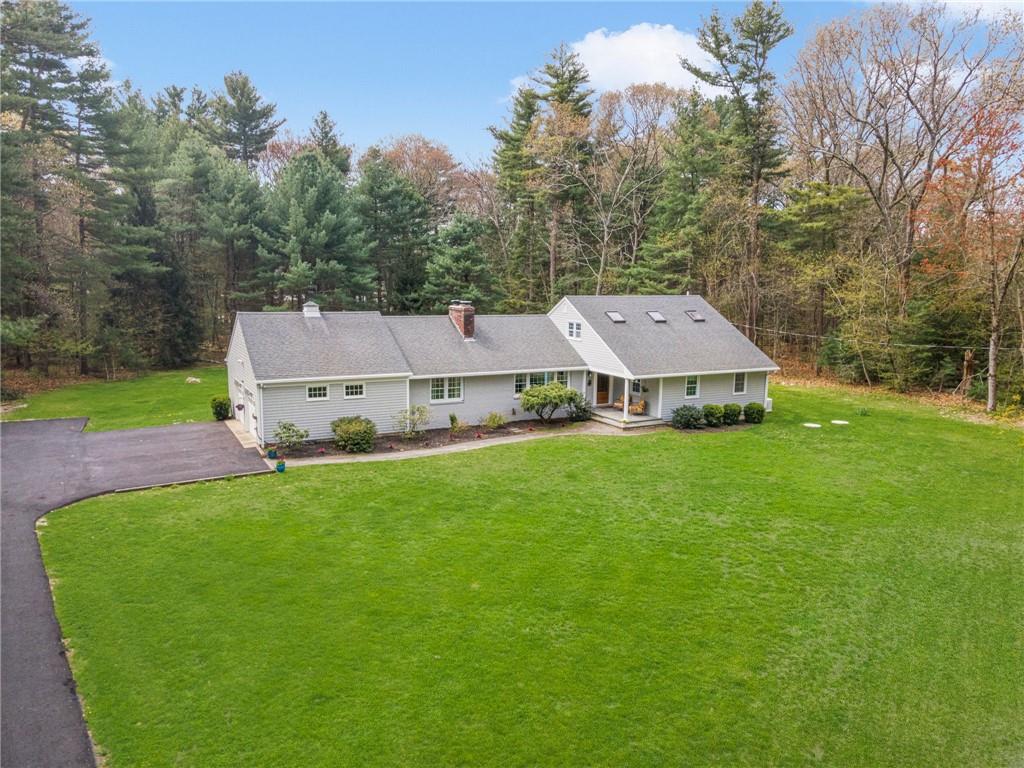 525 Potter Road, North Kingstown