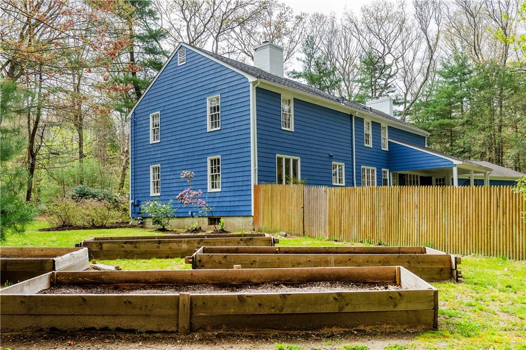 332 N Quidnessett Road, North Kingstown