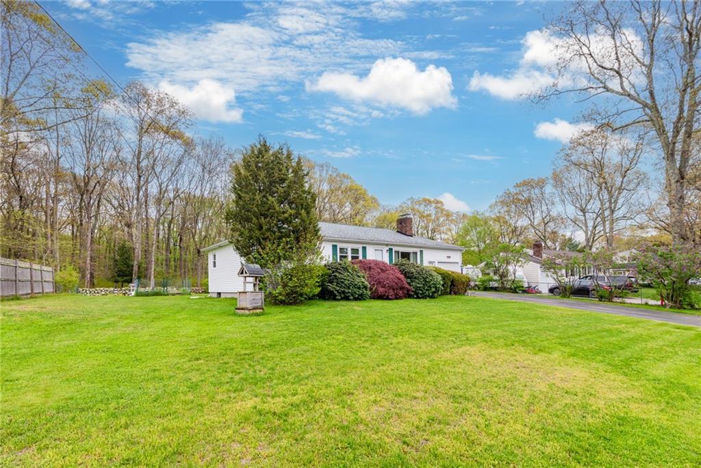 12 Boulder Road, Hopkinton