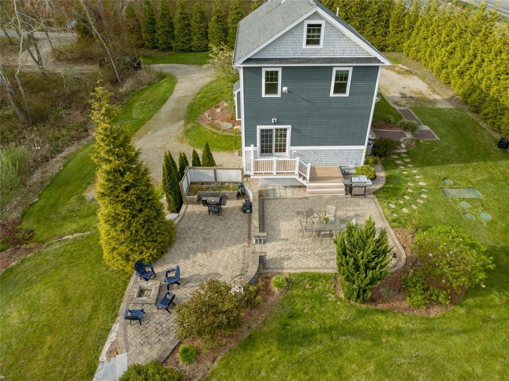 10 Legend Rock Road, South Kingstown