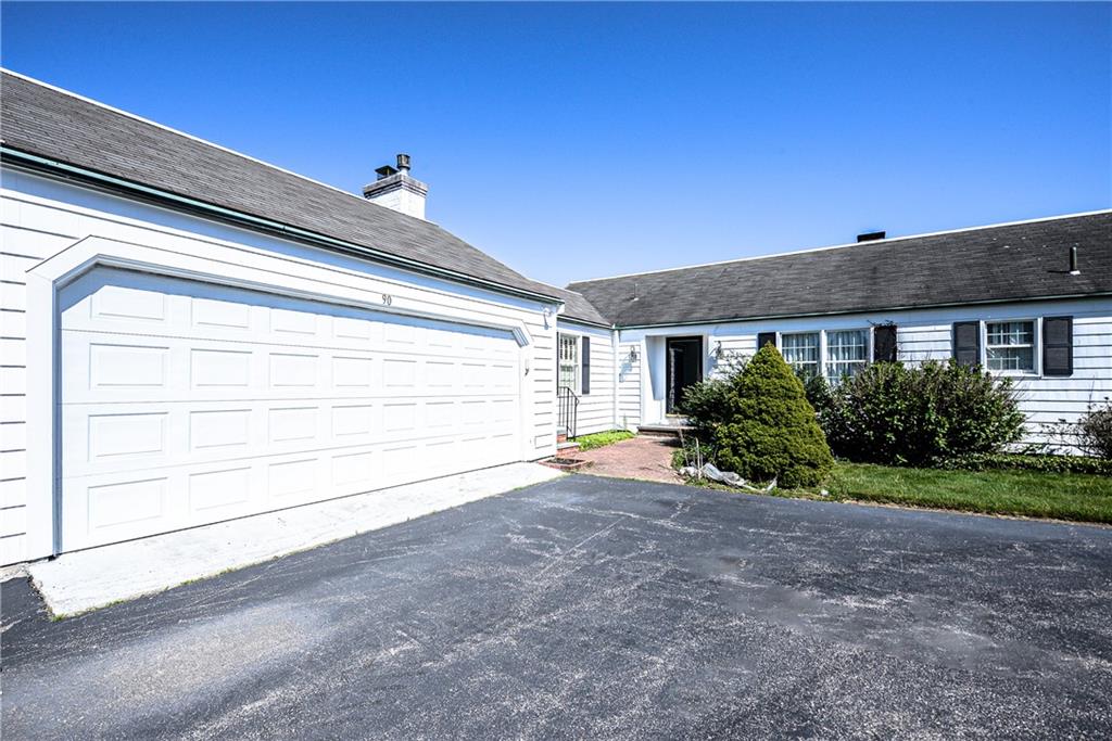 90 North Cliff Drive, Narragansett