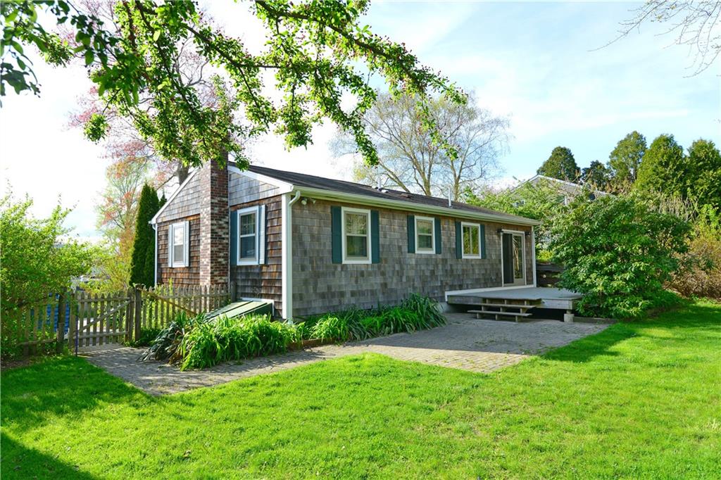 21 Sassafras Trail, Narragansett