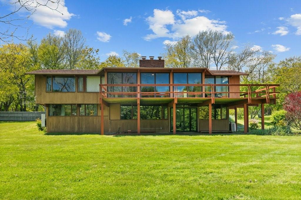 99 Black Point Lane, Portsmouth