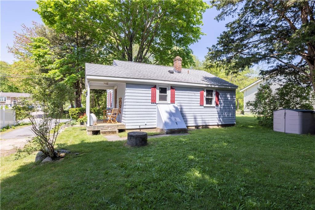 793 Middlebridge Road, South Kingstown