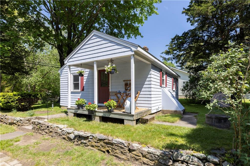 793 Middlebridge Road, South Kingstown