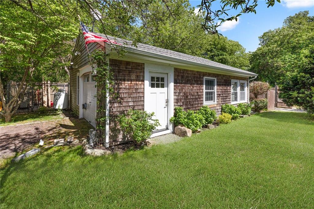 477 South Road, South Kingstown