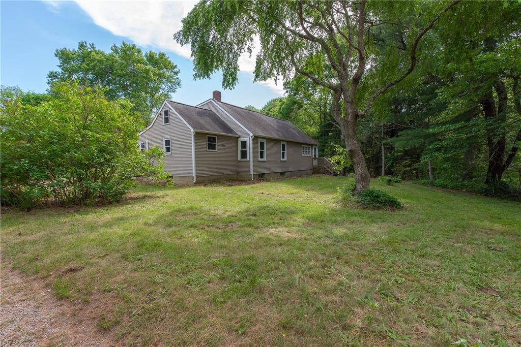 210 Ashaway Road, Hopkinton