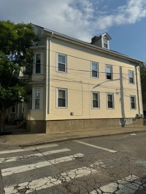 71 Sutton Street, Providence