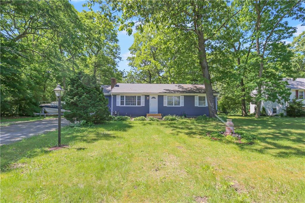 51 Parkside Way, North Kingstown